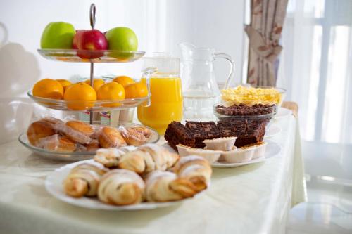 Frukostalternativ för gäster på Kaskad Hotel