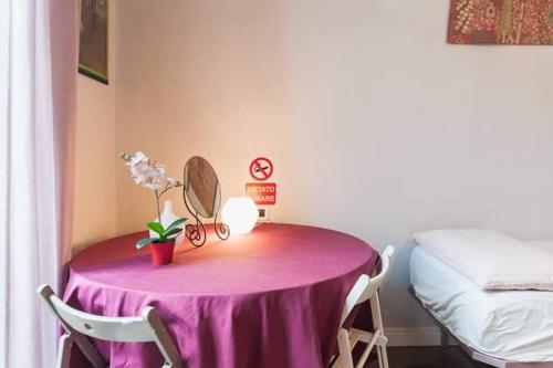 Gallery image of Casa Dani&Swing Bed&Books in Turin