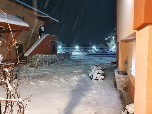 Photo de la galerie de l'établissement Къщи за гости Ореха, à Samokov