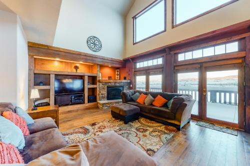 Saddle Ridge Sanctuary – Photos 2
