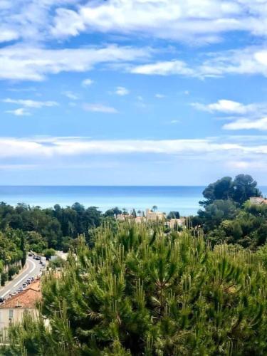 Appartement Luxe - 3 pièces avec vue mer, piscine et tennis