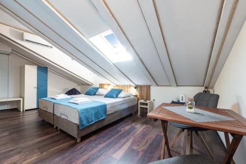 Nautica Room North - Old Town