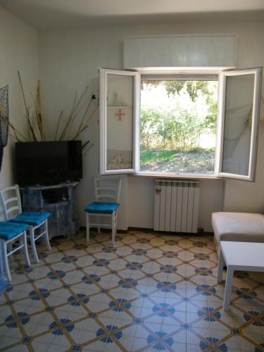 Zdjęcie z galerii obiektu APPARTAMENTO IN RESIDENCE w mieście Deiva Marina
