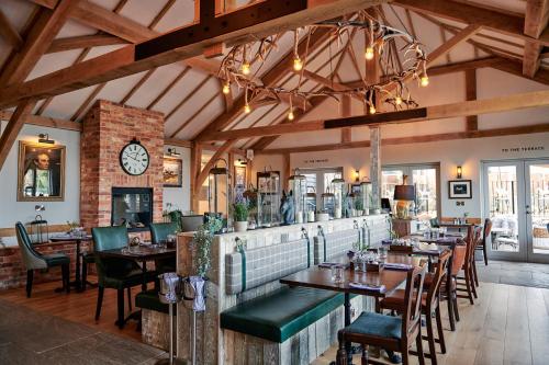 Hare and Hounds - Newburyにあるレストランまたは飲食店