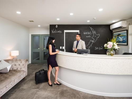 Επισκέπτες που μένουν στο Carnmore Hotel Takapuna