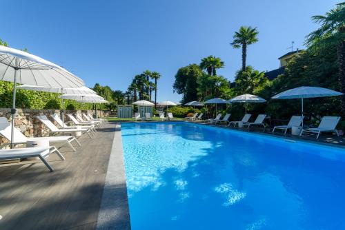 The swimming pool at or close to Hotel Villa Paradiso