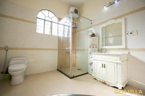 Gallery image of GEM VILLA 10 - 5 Bedroom, 6 Bathroom, Big Pool, Big Garden in Ho Chi Minh City