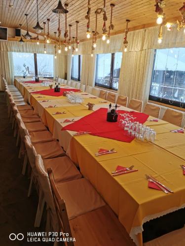 Daskalov Bungalowsにあるレストランまたは飲食店