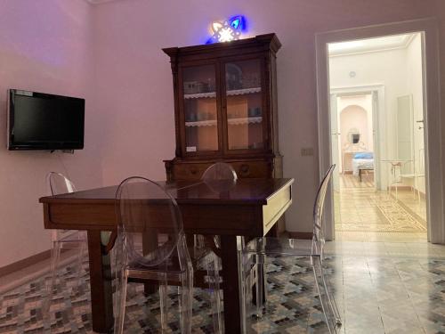 TV a/nebo společenská místnost v ubytování Ci Vediamo a Casa