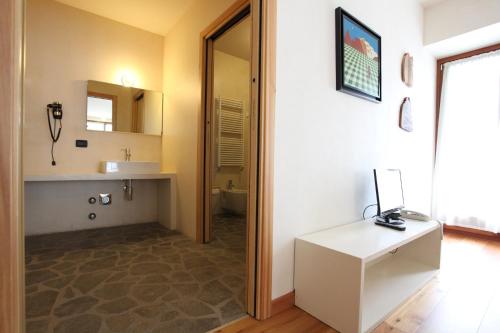 Enclos de Moro - Apartments Berthodにあるバスルーム