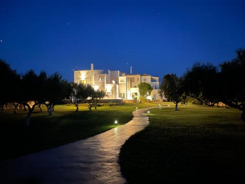 Zahrada ubytování Eight Dimensions Capari Suites Elafonisos