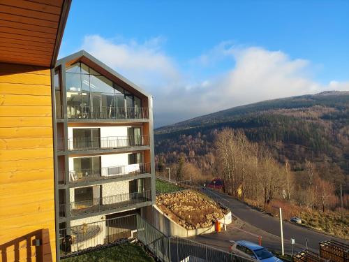 Výhľad na hory alebo výhľad na hory priamo z apartmánu