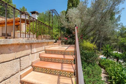 Κήπος έξω από το NEW! Villa CAN PERE VELL for 10 people with pool and panoramic views
