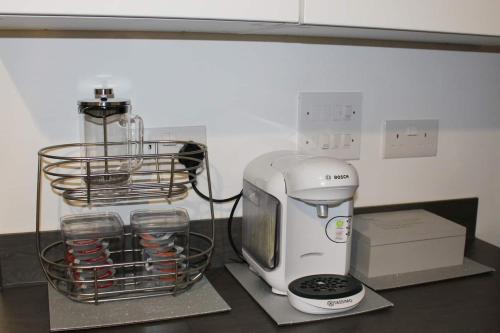 Η κουζίνα ή μικρή κουζίνα στο Penelope Maison - London in 50 Mins, Free Parking, 1 BDRM Home