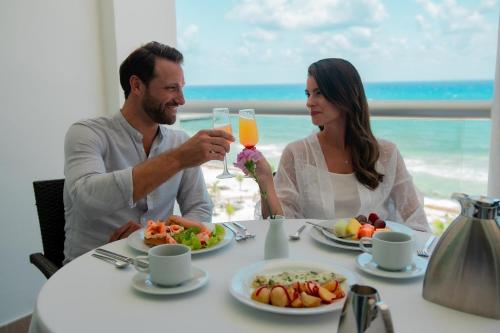 Nápoje v ubytování Playacar Palace - All Inclusive