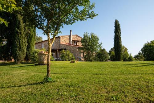 Taman di luar Agriturismo Borgo Campetroso