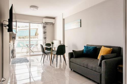 7-Athens new morden comfortable-center,metro,private parking