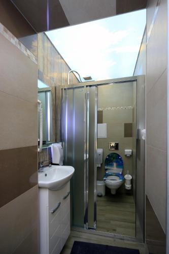 Koupelna v ubytování Къща за гости Кребс guesthousekrebs