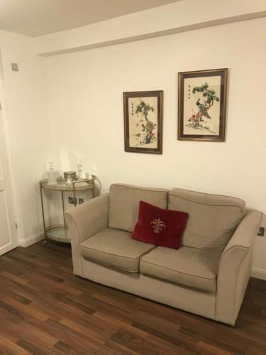 Charming Studio near Shepherds Bush and Kensington