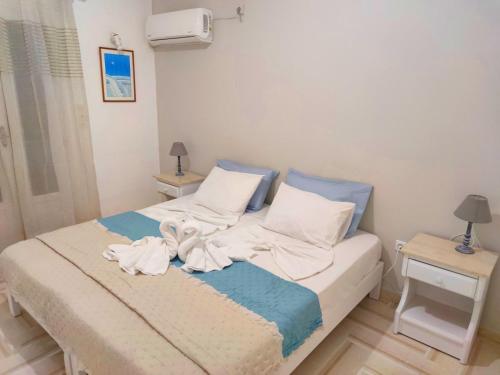 Gallery image of Ayeri Hotel in Parikia