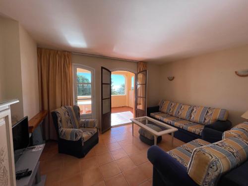 Apartamentos El Toro