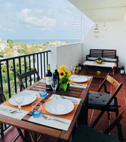 Two Bed, Two Bath Apartment with Sea Views - Angel de Miraflores