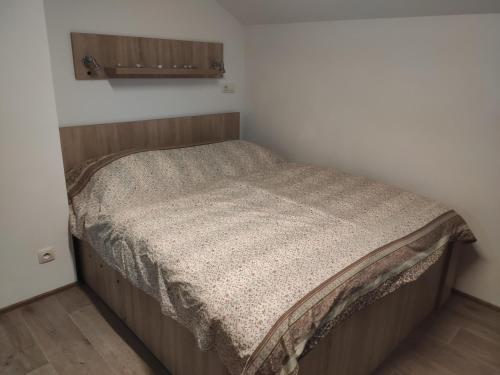 Postel nebo postele na pokoji v ubytování Apartmán Vysoké nad Jizerou
