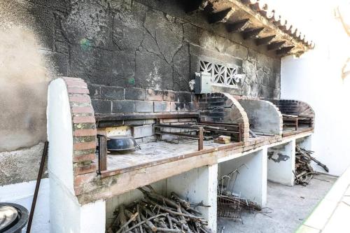 Kemudahan BBQ tersedia untuk tetamu di apartmen