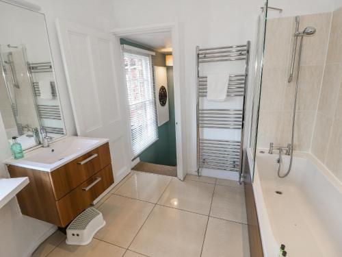 Ένα μπάνιο στο The Townhouse