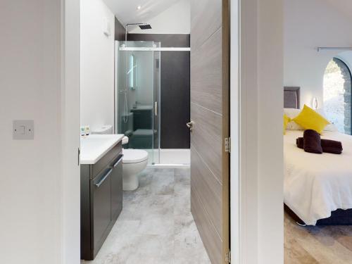 Kylpyhuone majoituspaikassa Limestone