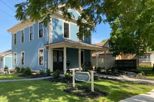 The Plainfield Inn in Aurora