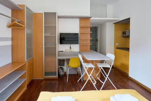 Artist Nadia's apartment in Porta Vercellina