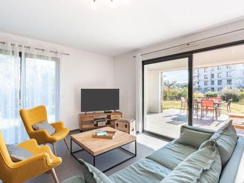 Apartment Domaine d'Arca-3 by Interhome