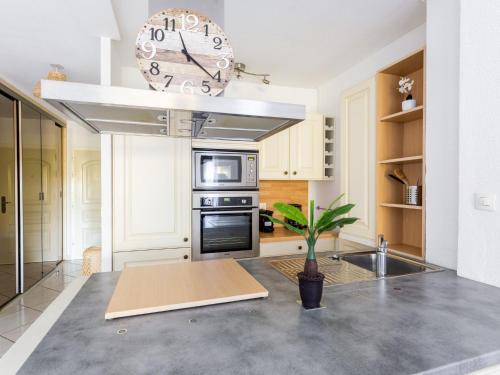 Studio Port de La Gavine-24 by Interhome