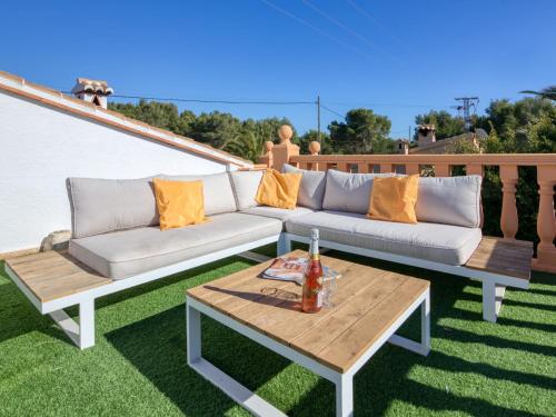 Holiday Home Harmony by Interhome