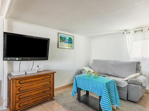 Apartment Les Jardins du Nil by Interhome