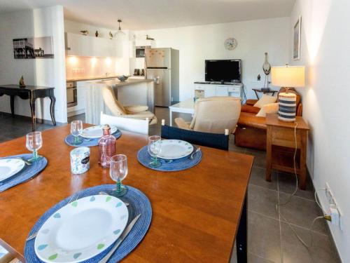 Apartment Les Amarres de l'Aiguillon-3 by Interhome