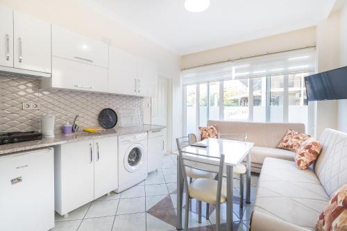 マルマリスにあるApartments Near to City Center and Beachのギャラリーの写真