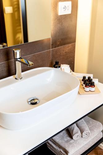 Hotel Borgo Imperoにあるバスルーム