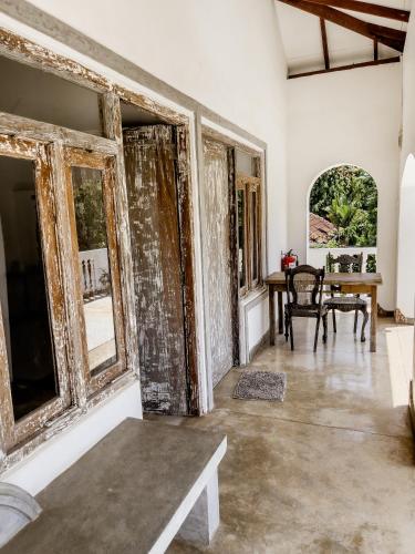 Un patio o zona al aire libre en Alice in Paradise