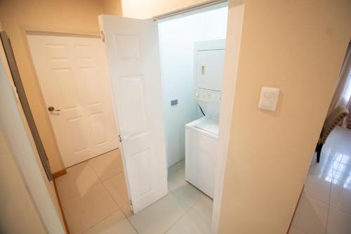 Gallery image of Stacys Place #1 2 Bedroom Apartment in Port-of-Spain