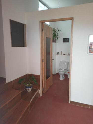 Un baño de Hospedaje Algarrobo Machalilla