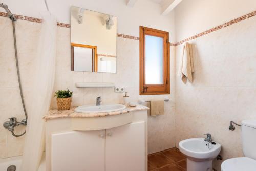 A bathroom at Villa Binisaret I by Mauter Villas