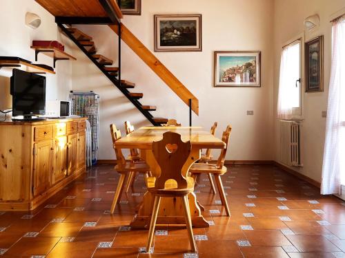 Køkken eller tekøkken på La Grande Casa Di Montagna