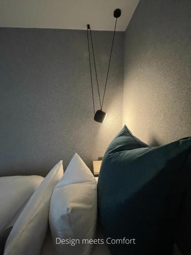 Cama ou camas em um quarto em Hotel Falkenturm