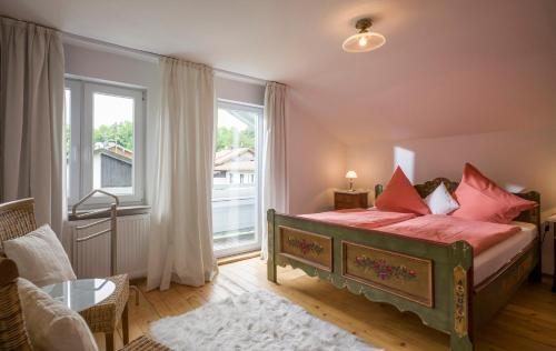 En eller flere senger på et rom på Landhaus Kaiserblick