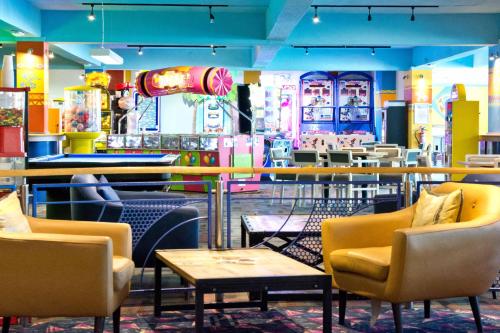 TLH Derwent Hotel - TLH Leisure, Entertainment and Spa Resortにあるシーティングエリア