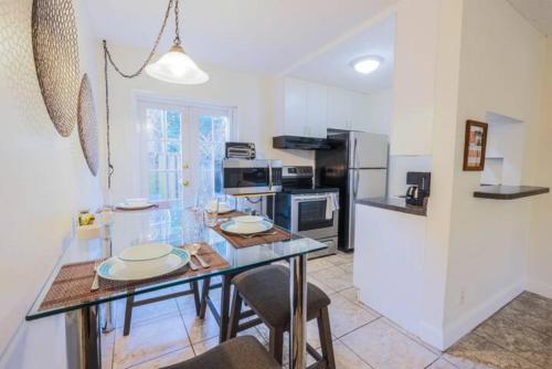 Tropical Oasis Condos – Photos 3