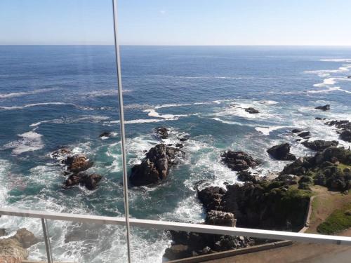 a view of the ocean from a cruise ship at Exclusivo Departamento Con Con Primera Linea in Concón