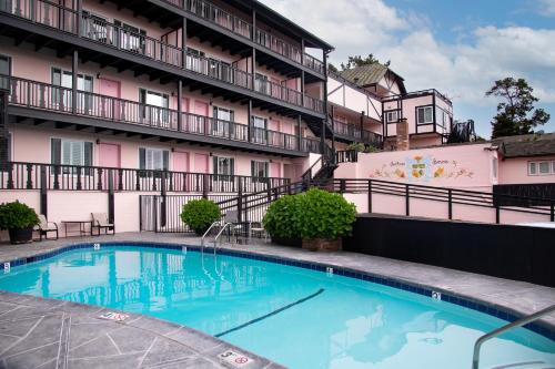 Kolam renang di atau dekat dengan Hofsas House Hotel